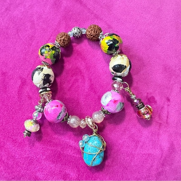 Handmade one-of-a-kind hand painted bracelet with charms howlite tribal boho - Picture 2 of 11